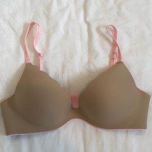 NWOT B.tempt’d light push up nude bra 32C